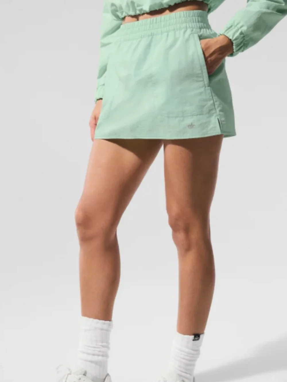 ALO Yoga Alumni Tennis Skirt NWT Women's Size Large Spearmint Green Mini Skirt